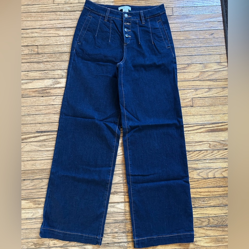 Wide leg stretchy jeans